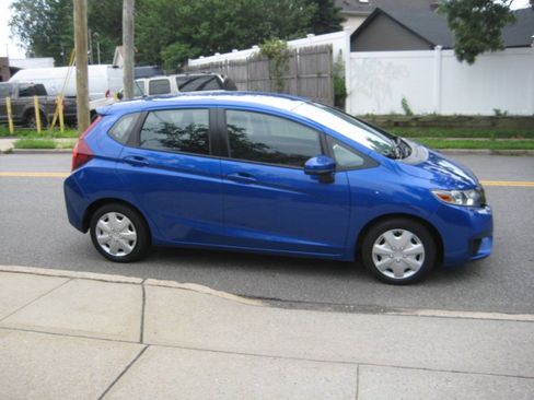Used 2017 Honda Fit LX image 4