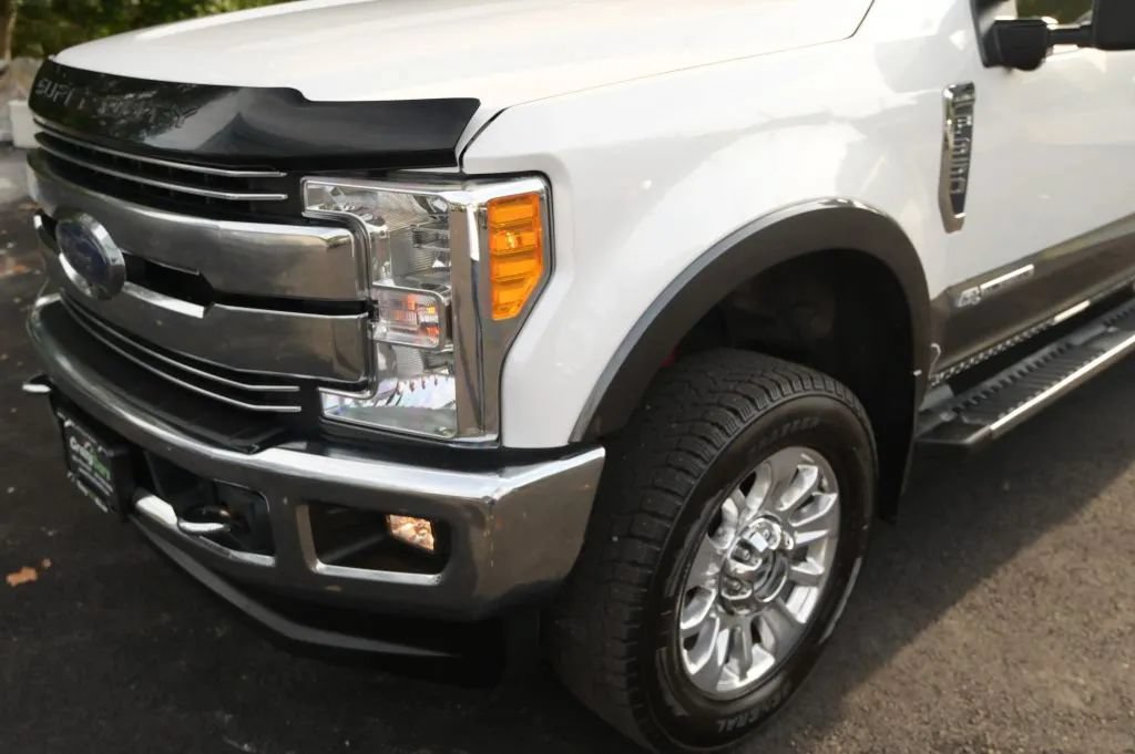 Used 2017 Ford F350 Lariat w/ Lariat Ultimate Package AWD/4WD image 10