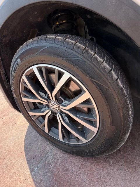 Used 2021 Volkswagen Tiguan S FWD image 15