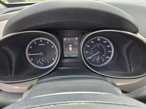 Used 2018 Hyundai Santa Fe SE AWD/4WD image 27