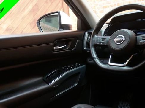 Certified 2023 Nissan Pathfinder SL AWD/4WD image 33