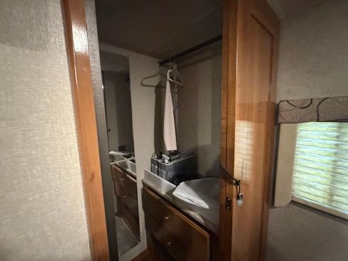 Used 2017 Ford E-450 and Econoline 450 Super Duty w/ Motorhome Prep Package RWD image 27