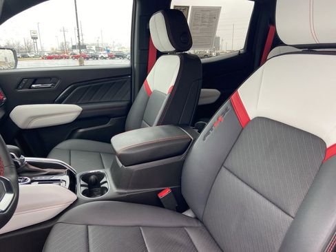 Certified 2024 GMC Canyon AT4X image 13