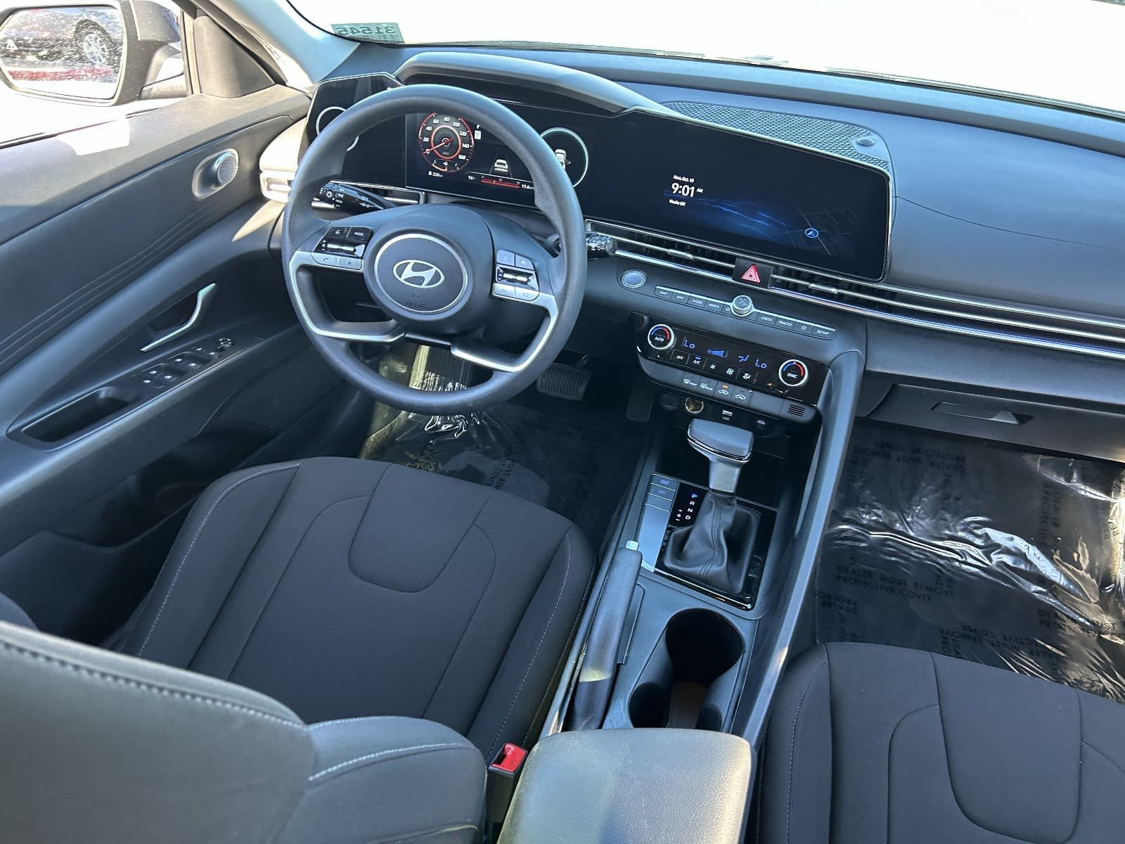 Used 2024 Hyundai Elantra SEL FWD image 16