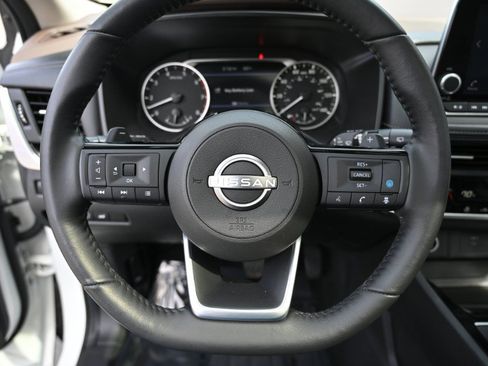 Used 2023 Nissan Rogue SV w/ SV Premium B Package AWD/4WD image 21