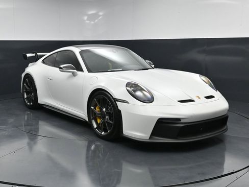Certified 2024 Porsche 911 GT3 RWD image 10
