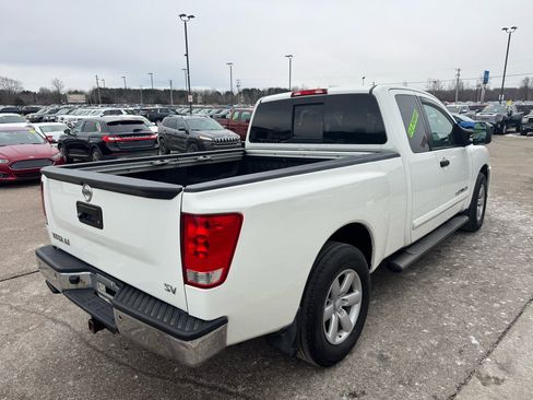 Used 2013 Nissan Titan S image 5