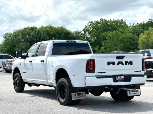 New 2026 RAM 3500 Lone Star AWD/4WD image 13