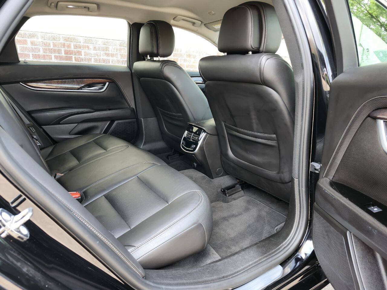 Used 2014 Cadillac XTS Luxury FWD image 7