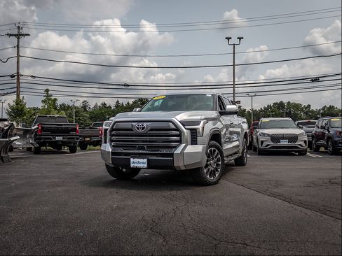Used 2022 Toyota Tundra Limited AWD/4WD image 8