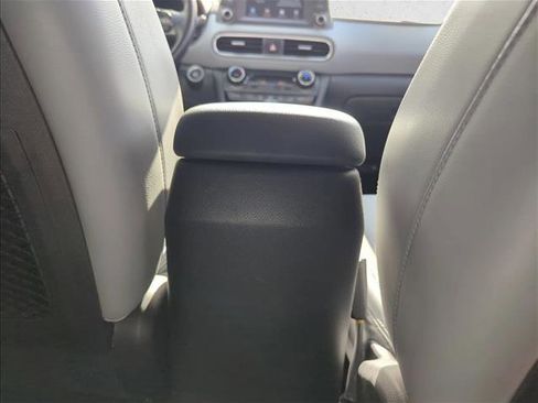 Used 2021 Hyundai Kona Limited image 20