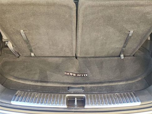 Used 2019 Kia Sorento SX image 27