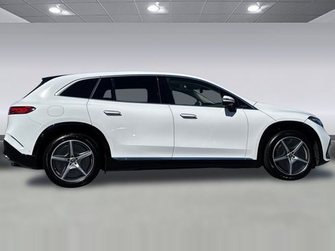 Used 2023 Mercedes-Benz EQS 580 4MATIC SUV image 7
