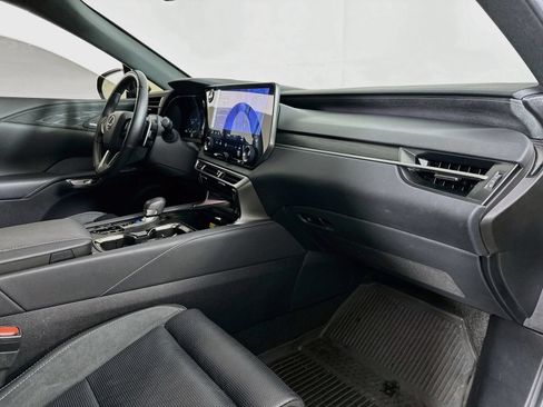 Used 2025 Lexus RX 450h AWD w/ Luxury Package image 31
