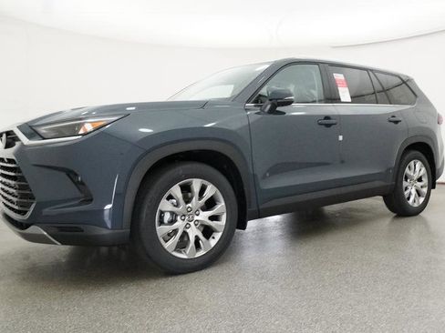 New 2026 Toyota Grand Highlander FWD image 49