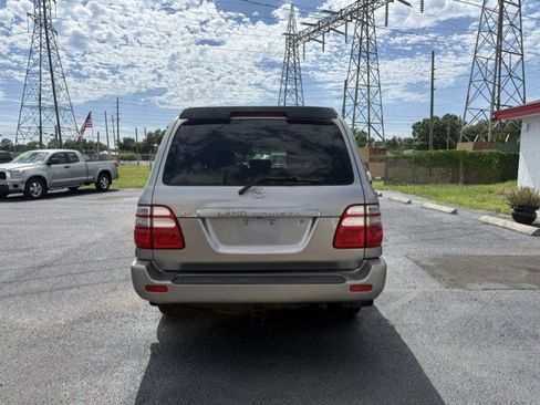 Used 2004 Toyota Land Cruiser AWD/4WD image 5