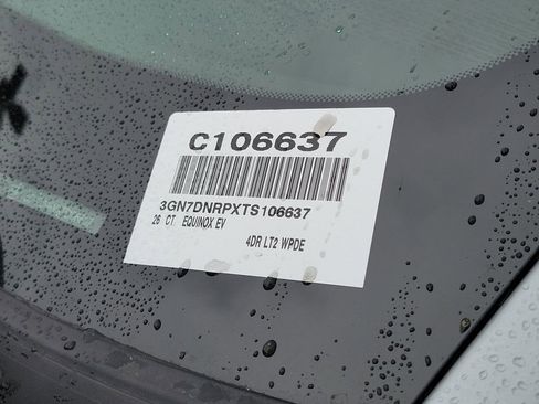 Used 2026 Chevrolet Equinox EV LT image 25