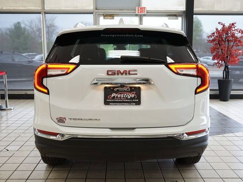 Used 2023 GMC Terrain SLT image 14