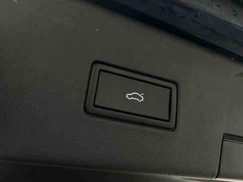 Used 2021 Volkswagen Atlas SEL image 36