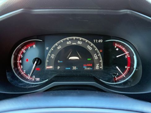 Used 2021 Toyota RAV4 Limited image 32