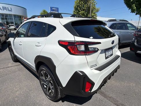 Used 2025 Subaru Crosstrek 2.5i Premium AWD/4WD image 6