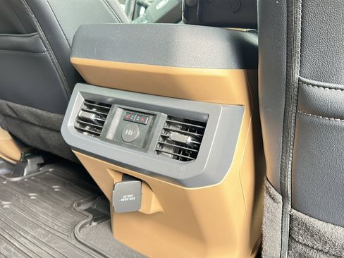 Used 2026 Ford F250 Lariat w/ Lariat Premium Package image 19