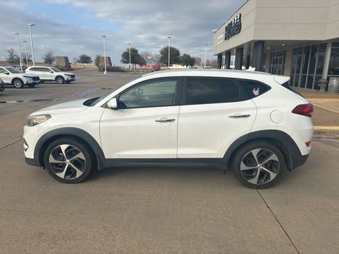 Used 2016 Hyundai Tucson Limited image 4
