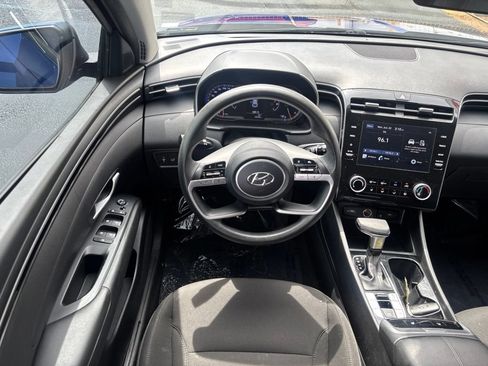 Used 2023 Hyundai Tucson SEL FWD image 3