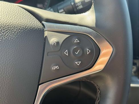 Used 2023 Chevrolet Traverse LT AWD/4WD image 27