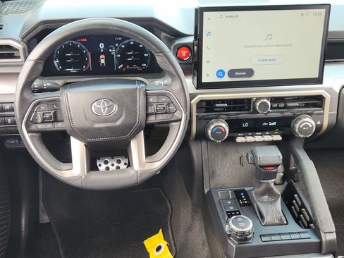 Used 2024 Toyota Tacoma TRD Sport AWD/4WD image 27