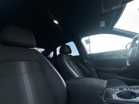 Used 2023 Honda Civic Sport image 17