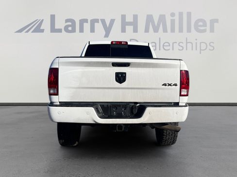 Used 2017 RAM 2500 Big Horn w/ Sport Appearance Group image 4