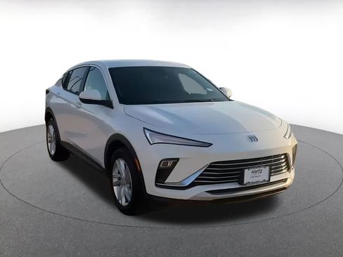 Used 2025 Buick Envista Preferred image 3