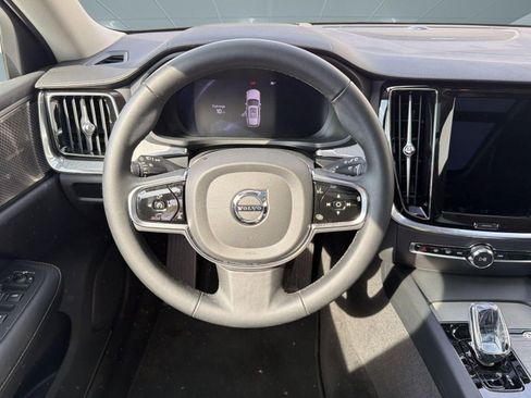 Certified 2024 Volvo V60 B5 Cross Country Ultimate image 24