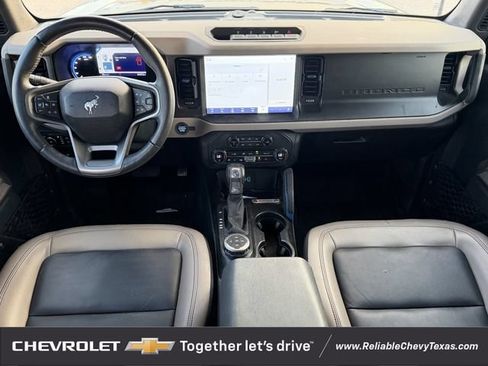 Used 2023 Ford Bronco Wildtrak AWD/4WD image 12