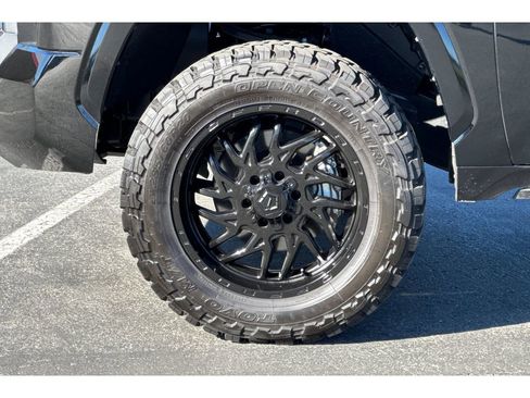 Used 2025 Toyota Tundra Platinum image 29