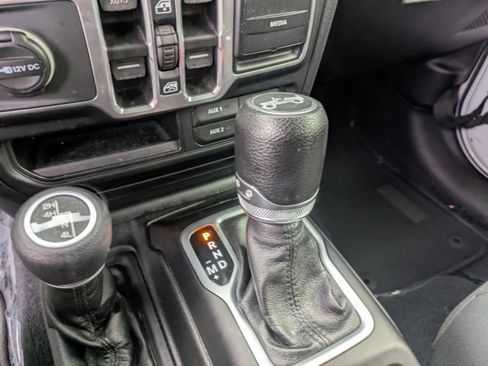 Used 2018 Jeep Wrangler Unlimited Sport S image 10