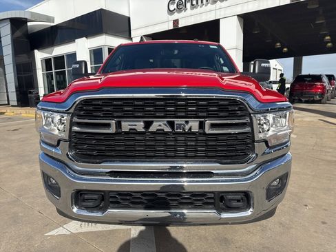 Used 2024 RAM 2500 Big Horn w/ Bed Utility Group image 9