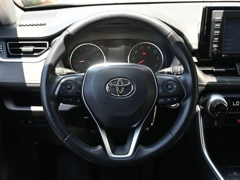Used 2021 Toyota RAV4 XLE Premium w/ Carpet Mat Package (TMS) FWD image 13