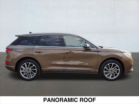 Certified 2022 Lincoln Corsair Grand Touring w/ Elements Technology Bundle AWD/4WD image 4