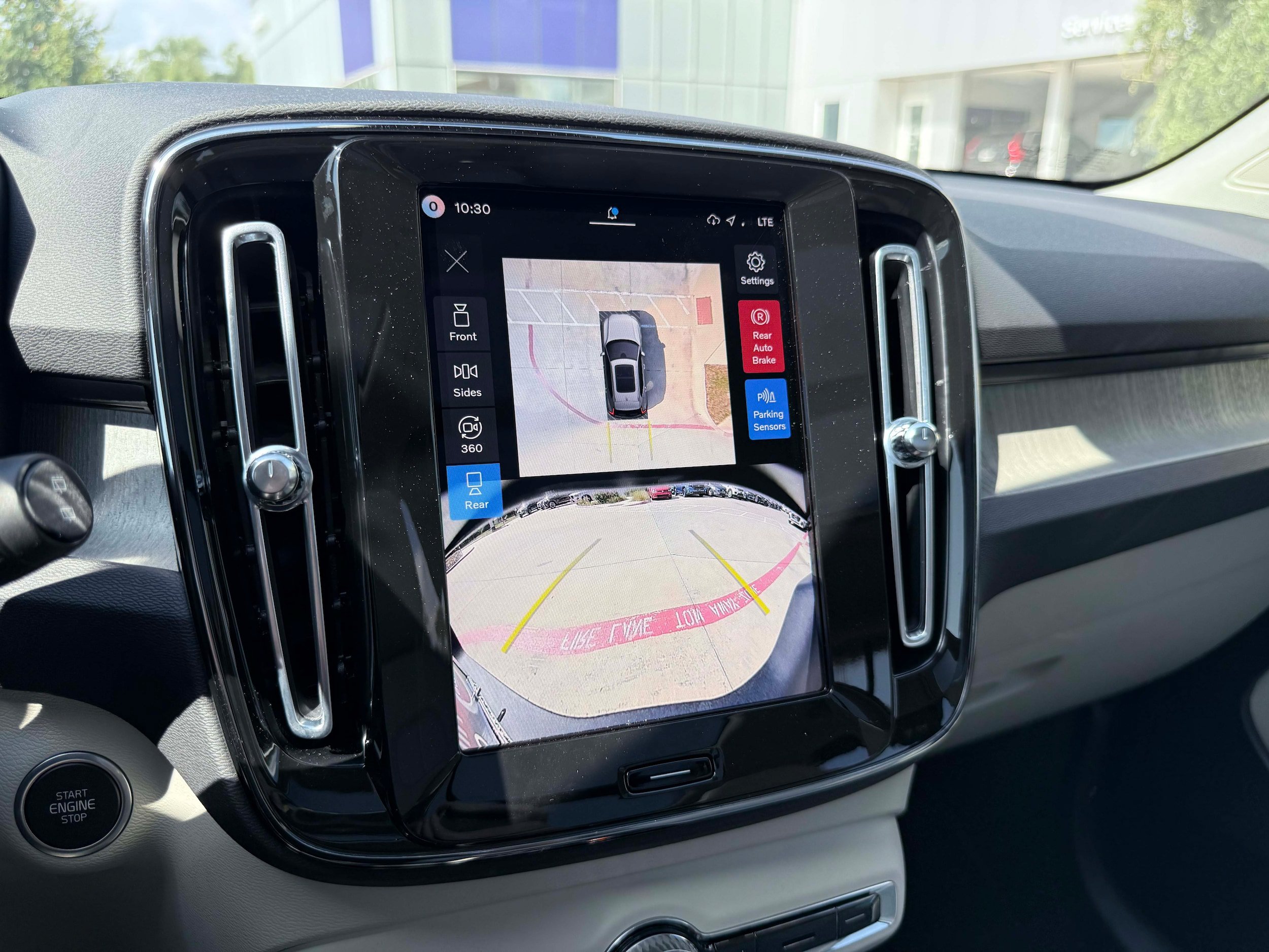 New 2026 Volvo XC40 B4 Plus w/ Protection Package Premier FWD image 23