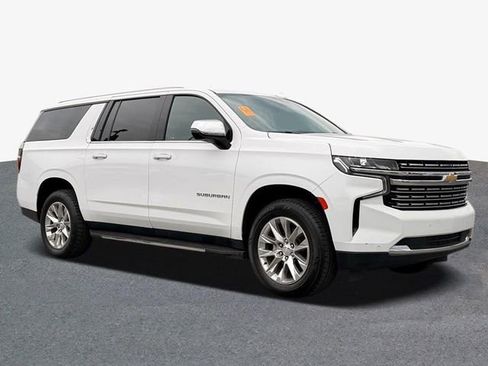 Used 2023 Chevrolet Suburban Premier AWD/4WD image 4