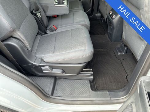 Used 2025 Ford Explorer Active AWD/4WD image 45