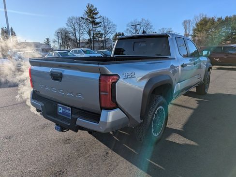 Used 2025 Toyota Tacoma TRD Off-Road image 6