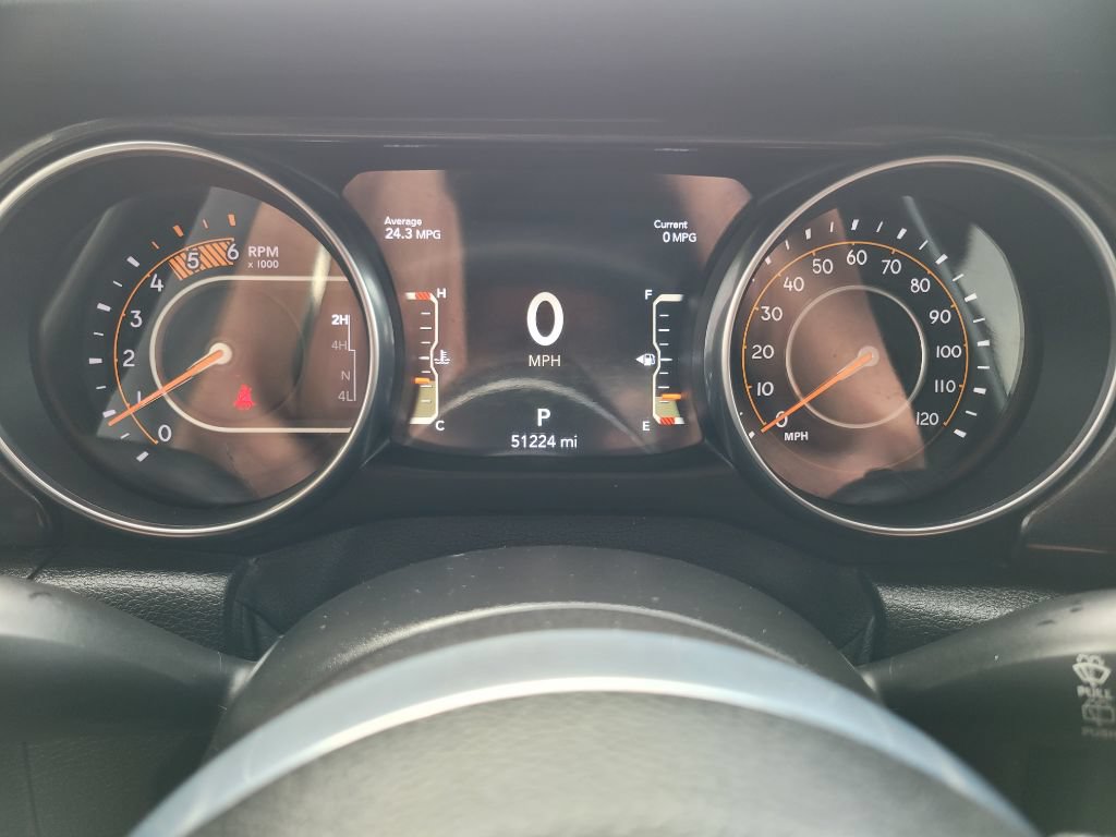 Used 2021 Jeep Wrangler Unlimited Sahara AWD/4WD image 26