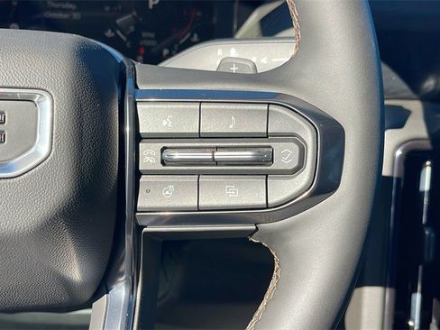 New 2026 GMC Yukon XL AT4 image 22