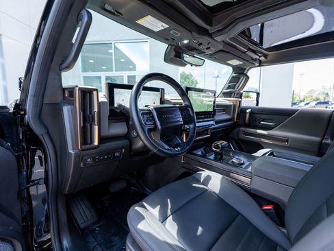Used 2024 GMC Hummer EV 2X w/ Extreme Off-Road Package AWD/4WD image 30