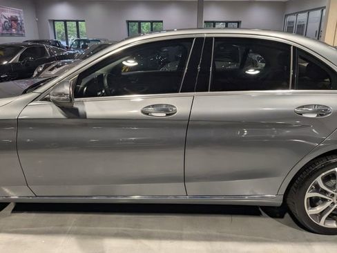 Used 2017 Mercedes-Benz C 300 4MATIC Sedan image 4