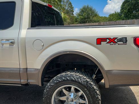 Used 2018 Ford F150 King Ranch w/ Equipment Group 601A Luxury AWD/4WD image 12