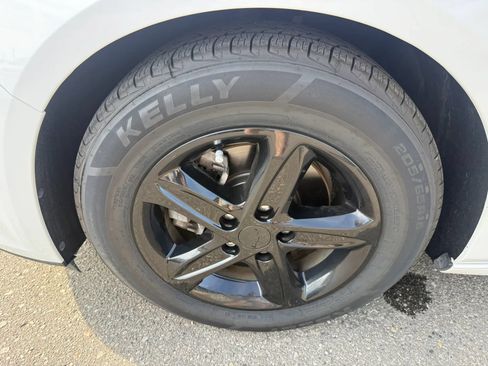 Used 2023 Chevrolet Malibu LS w/ LPO, Floor Liner Package FWD image 9